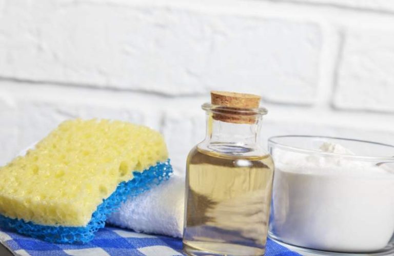 Quelle est la différence entre le bicarbonate de soude et le sodium